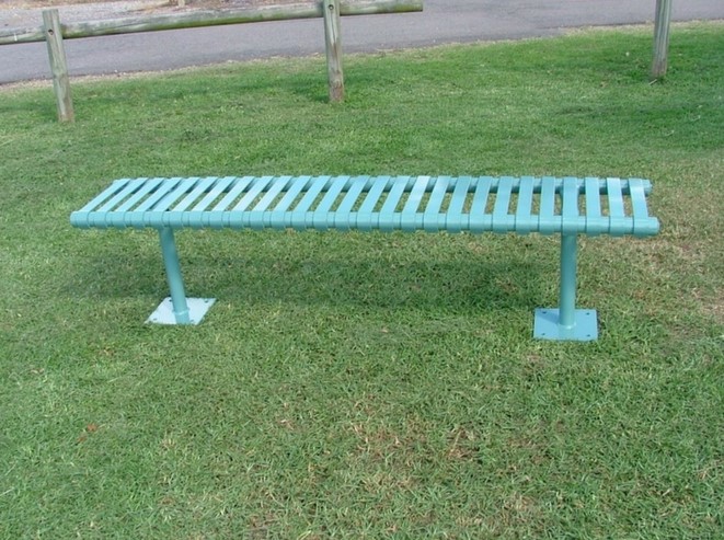 EM011 - Straight Steel Bench.jpg